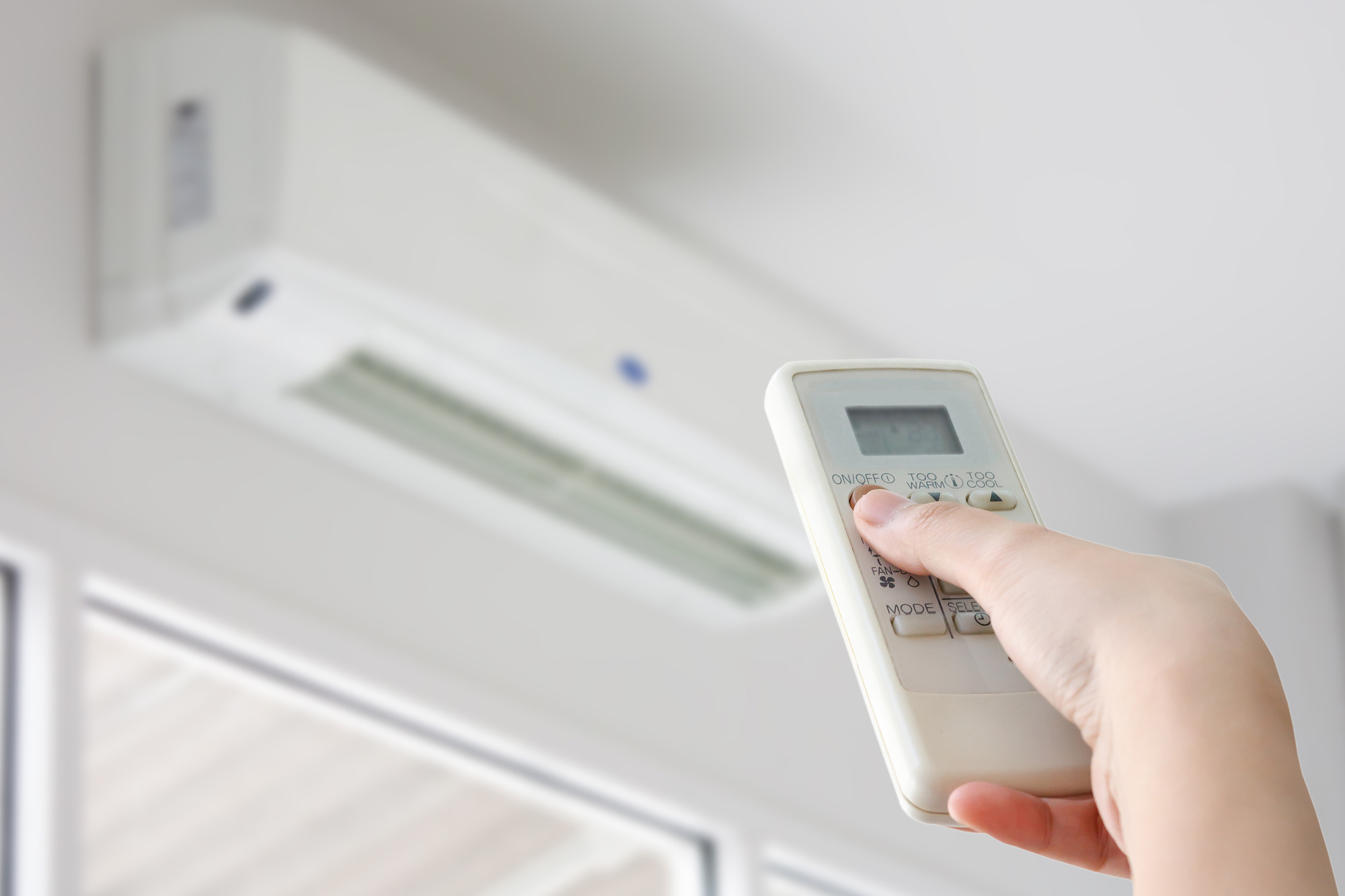 Air conditioners can vary greatly in size, power, or even efficiency. Find out what to look for in a wall mounted air conditioner here.
