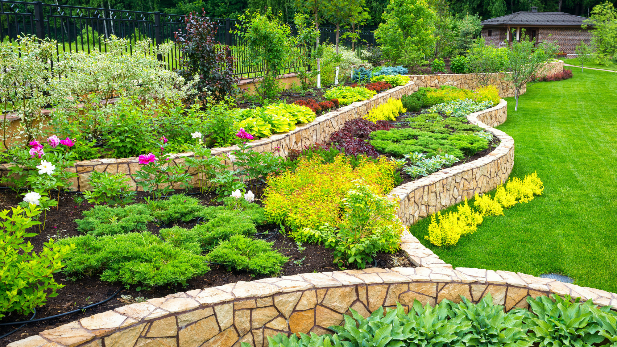 How To Choose The Best Landscaping Company My Girly Space