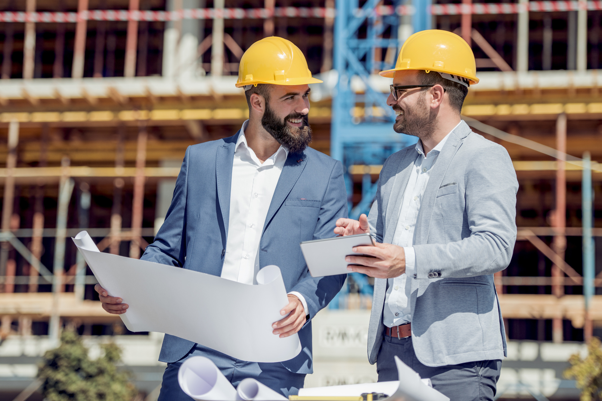 Do you need to hire a general contractor to work on your home? Here are 5 questions to ask the best construction company before hiring them.