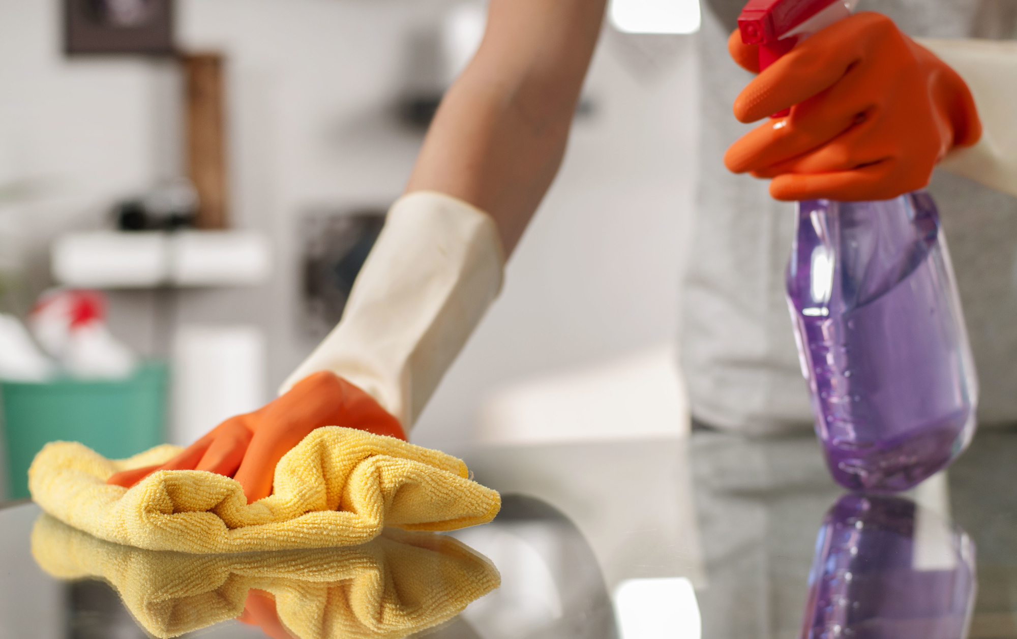 If you are moving out of your current home, then you may benefit from hiring move out cleaners. Here are 5 ways these services can help you.