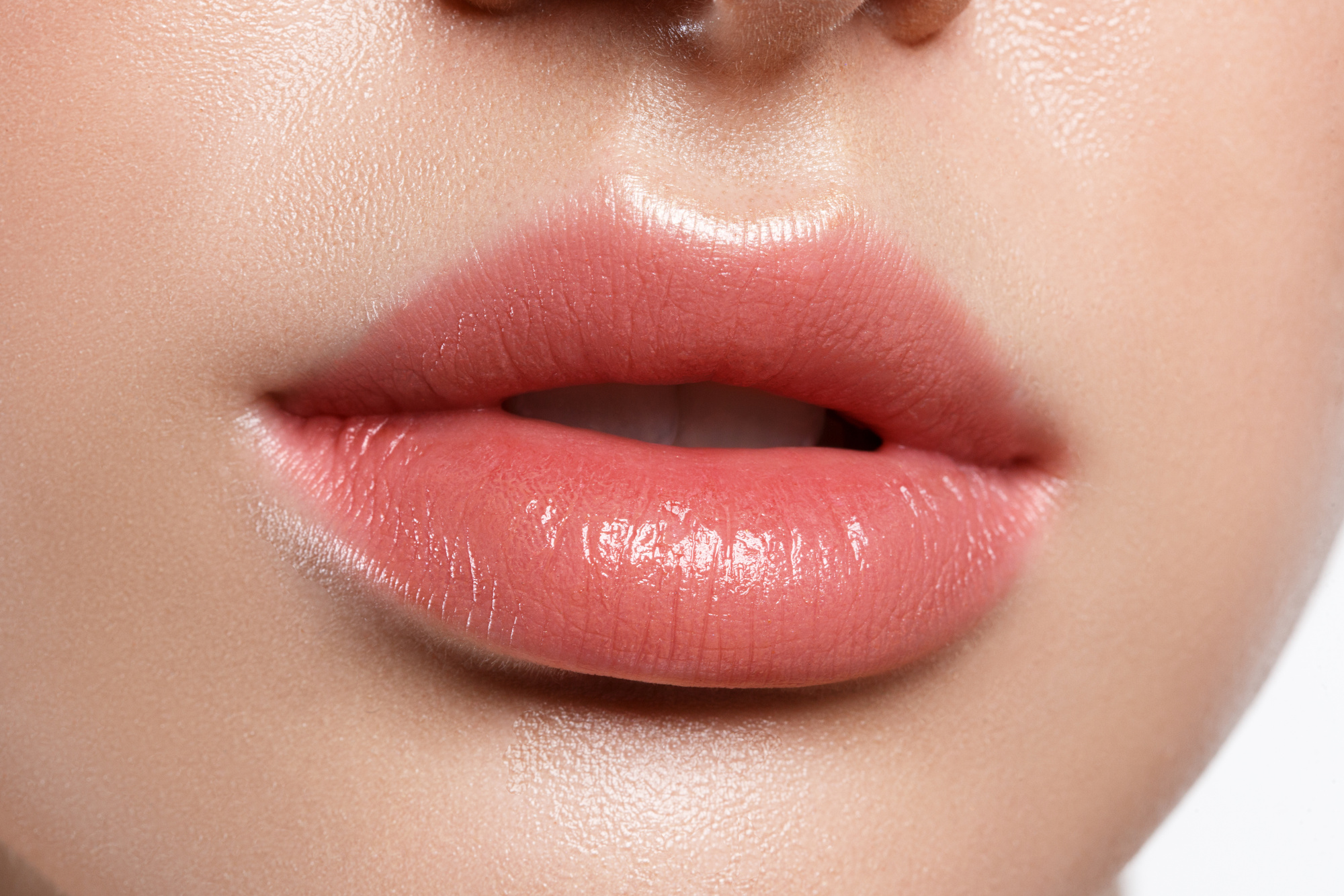 If you want to have beautiful lips, there are several things you should try. These tips will really make a huge difference.