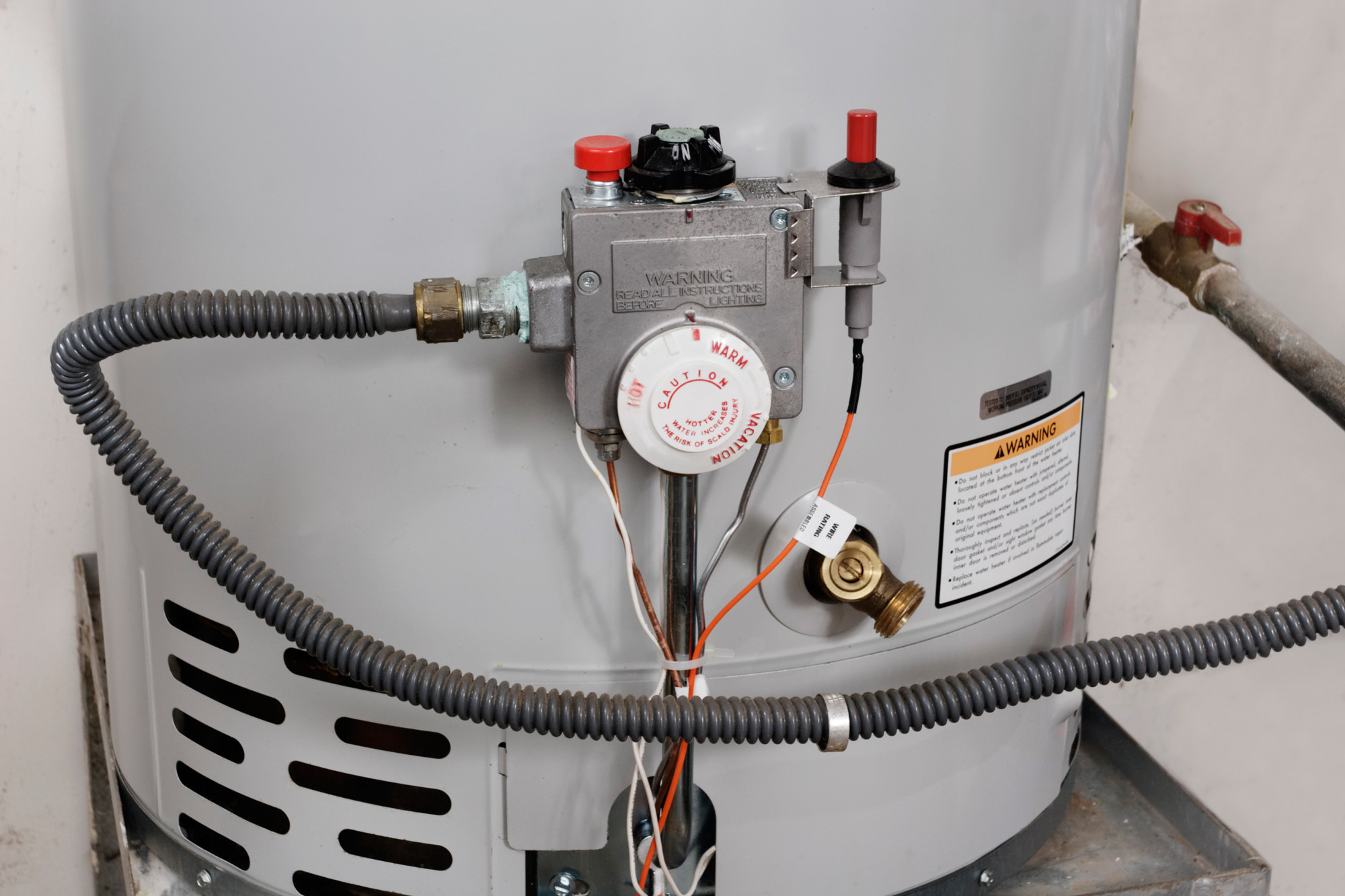 Do you need a new water heater? Learn all about the different types of water heaters and how to choose the best water heater for your needs.